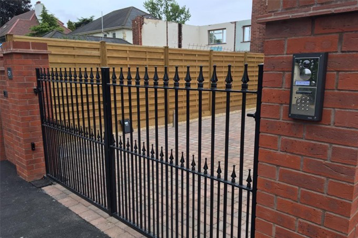 Domestic Metal Swinging Driveway Gate with Videx Intercom