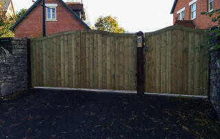 Automated Wooden bell top driveway gate by Elex Automation